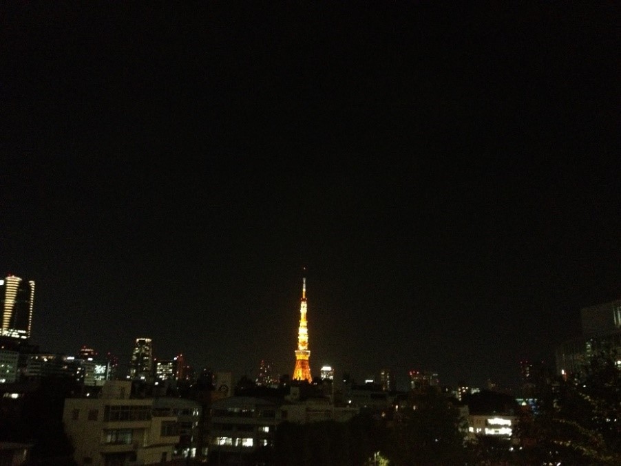 TRUONGTIEN.JP - Ánh sáng Landmark của Tháp Tokyo với tông màu cam, nhìn từ Đồi Roppongi.