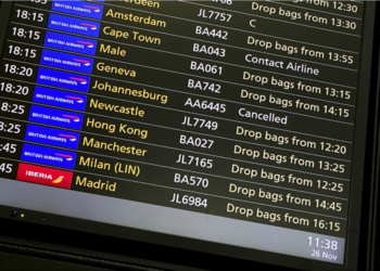 Hạn chế các chuyến bay đến từ Châu Phi có giúp ích khi biến thể vi rút mới xuất hiện không?