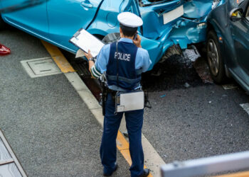 Lái xe ở Nhật Bản: Làm gì khi gặp sự cố?