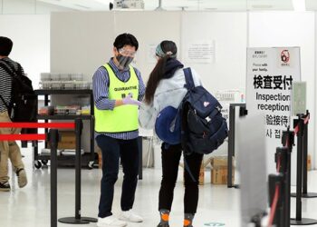 Nới lỏng giản cách nhưng còn nhiều thủ tục, doanh nghiệp Nhật Bản kêu trời