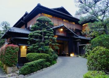 Ryokan: Cách tận hưởng kỳ nghỉ truyền thống ở Nhật Bản