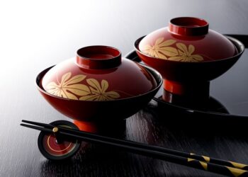 “Urushi”: Nghệ thuật sơn mài tuyệt đẹp của Nhật Bản